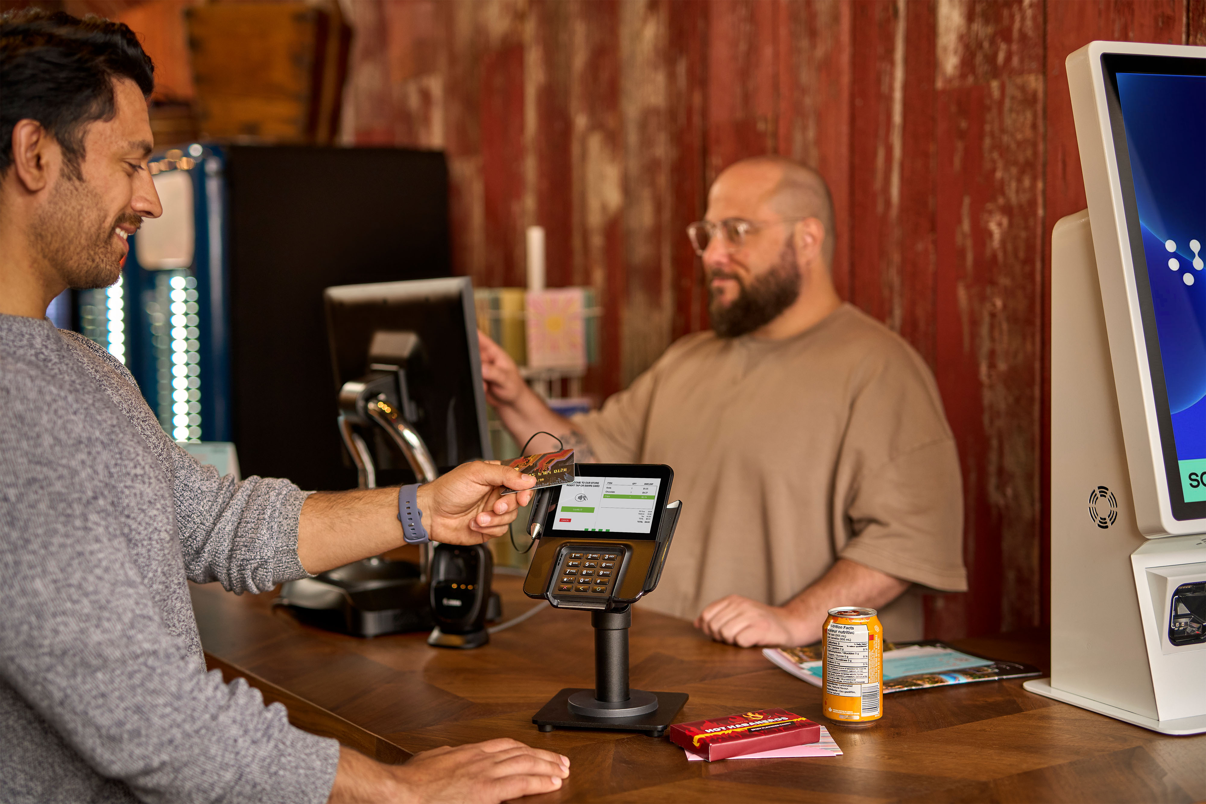 Verifone M425 terminal in convenience store