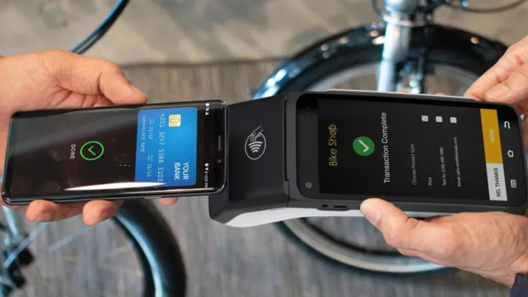 detail-payment-processing-bike-shop-mobile-payment