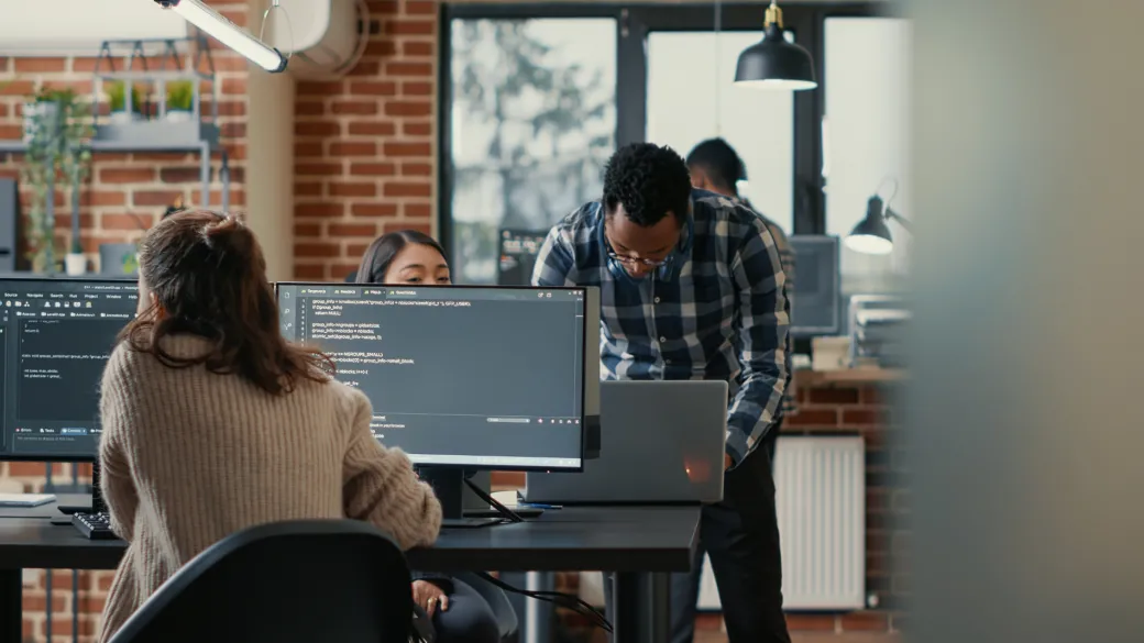 people virtual terminal database programer writing code