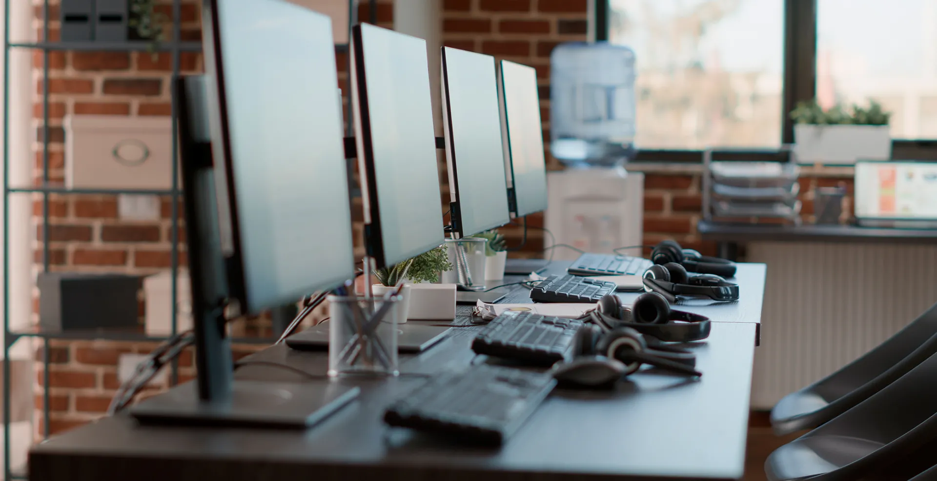 environmental-ecommerce-api-call-center-workstation