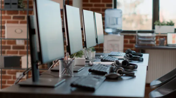 environmental-ecommerce-api-call-center-workstation