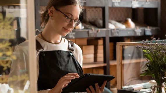 people hosted checkout woman with glasses